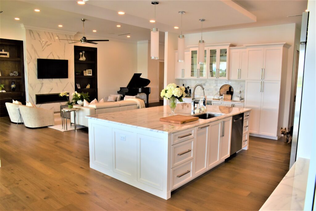 Custom kitchen Sun Bay Builders