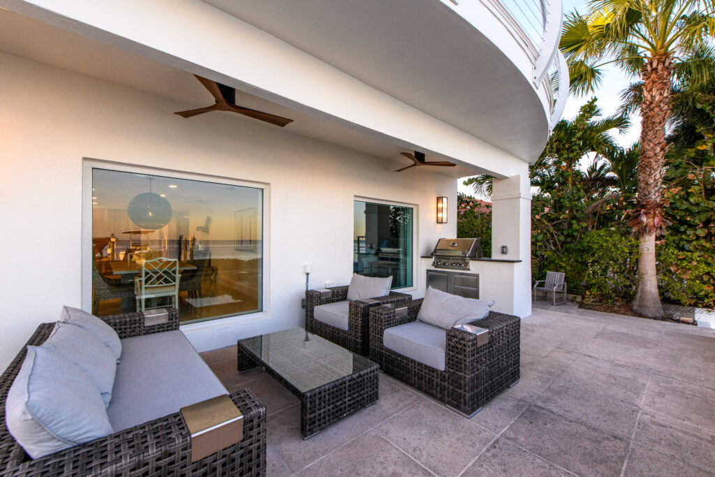 Outdoor kitchen Sun Bay Builders